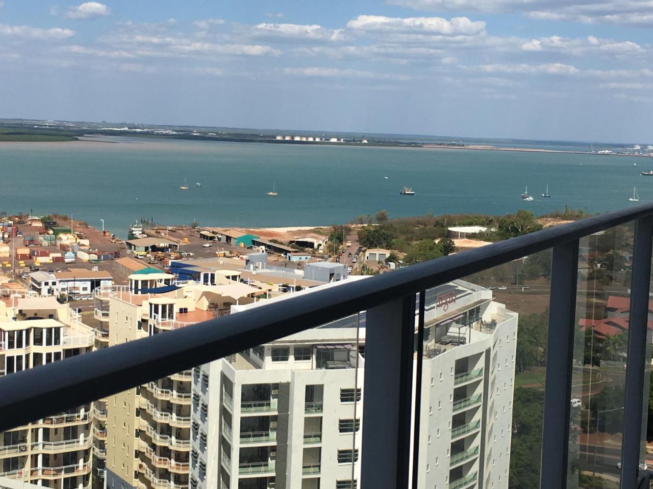 Darwin City - The Oaks With Harbour Views Apartment Exterior photo